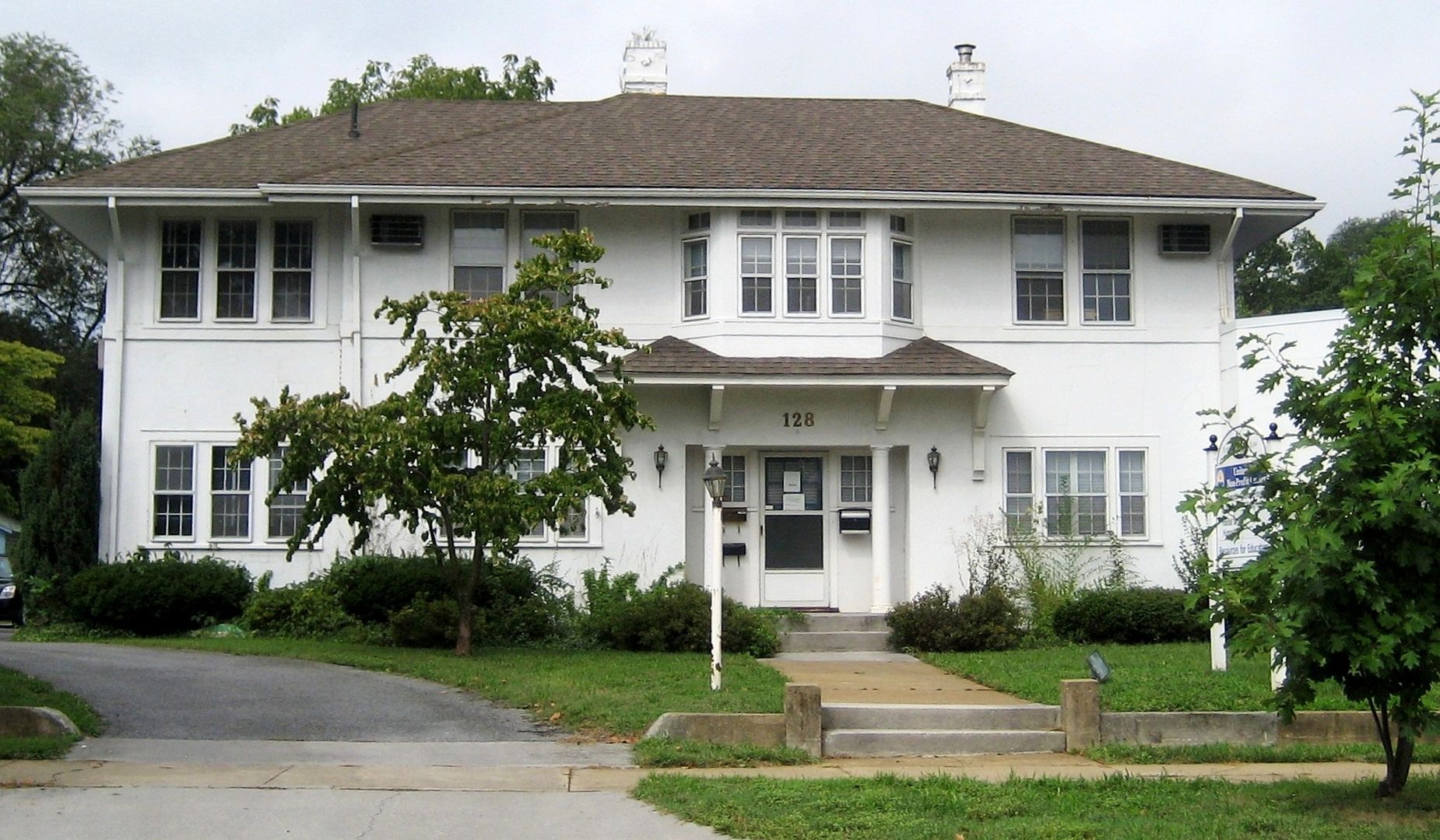 “All My Friends Who Have Seen This House Are in Love With It.” Sears